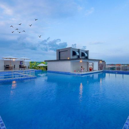 Royal Regantris Kuta Hotel Kuta Lombok Exterior foto