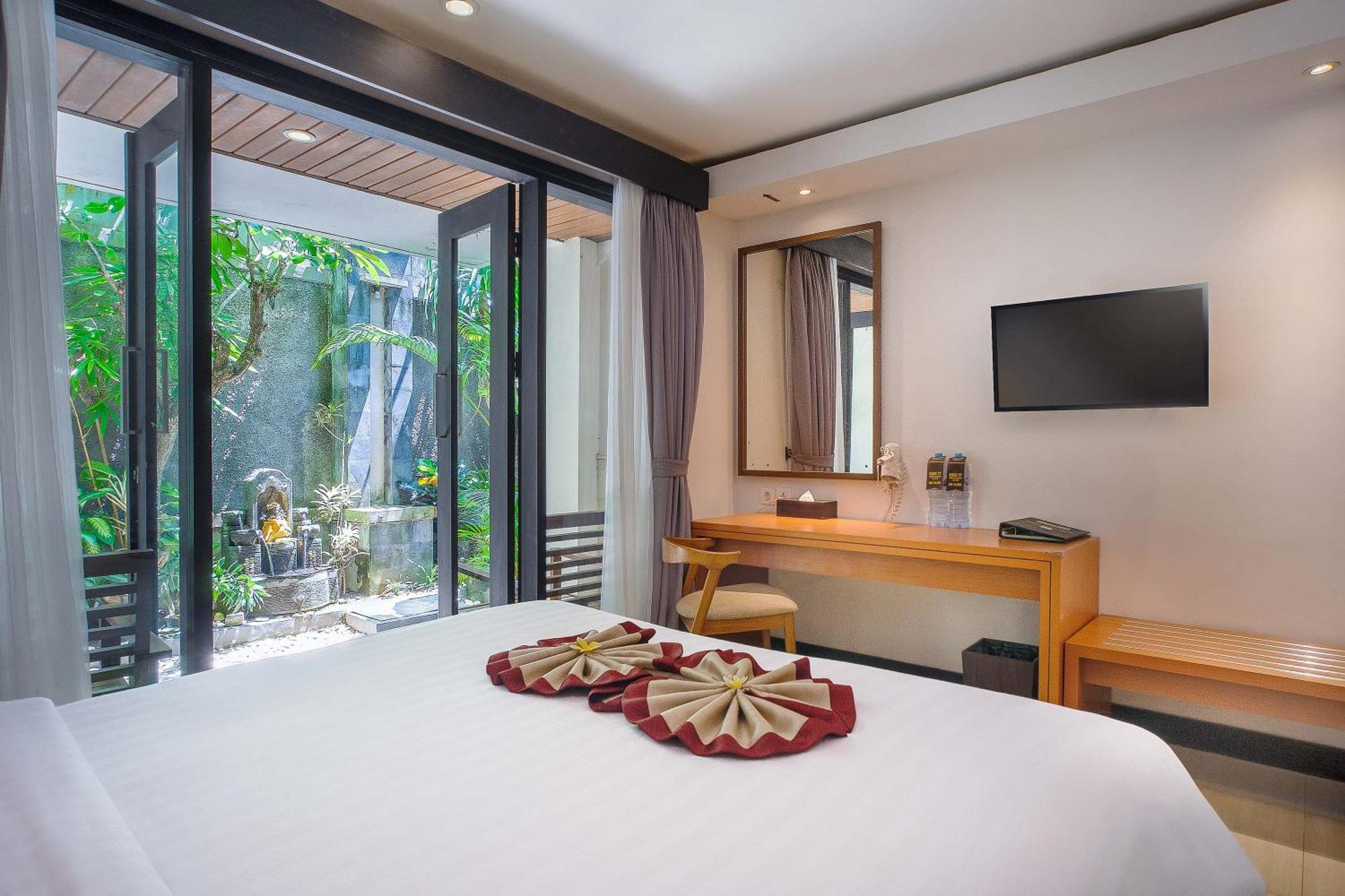 Royal Regantris Kuta Hotel Kuta Lombok Exterior foto