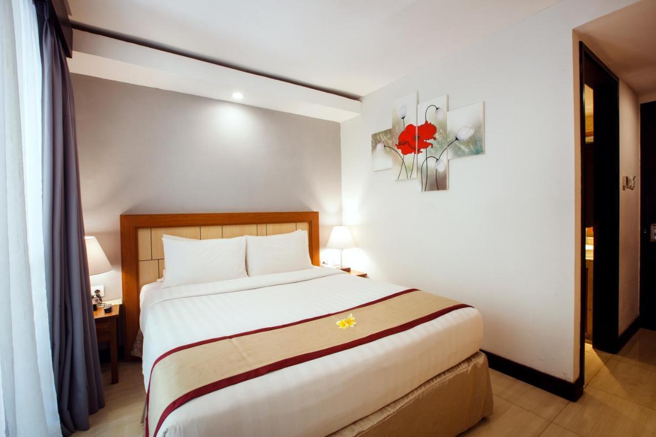 Royal Regantris Kuta Hotel Kuta Lombok Exterior foto